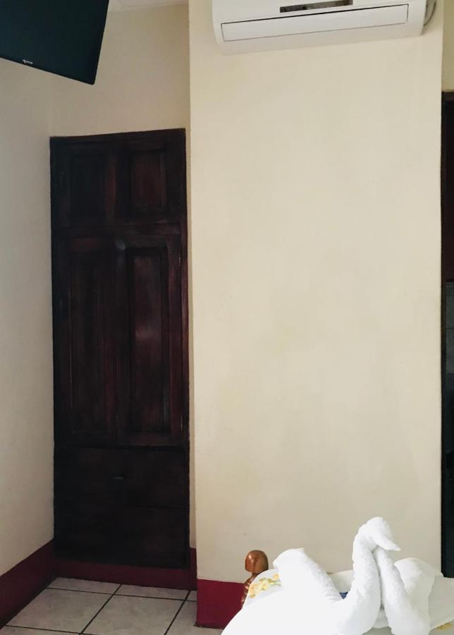 Hostal Brisas Y Olas San Juan del Sur Exteriör bild